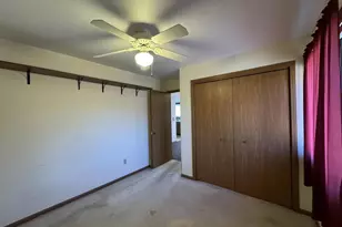 1345 W 18th Ave, Oshkosh, WI 54902 - Photo 15