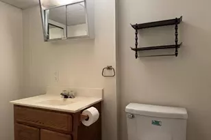 1345 W 18th Ave, Oshkosh, WI 54902 - Photo 19
