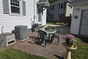 128 Riverview Dr, Manitowoc, WI 54220 - Photo 3