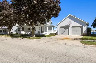 218 N Joliet Ave, Sturgeon Bay, WI 54235 - Photo 17