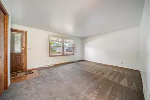 2824 Sullivan Ave, Kaukauna, WI 54911 - Photo 7