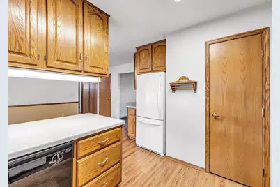 1233 Drews Drive, De Pere, WI 54115 - Photo 11