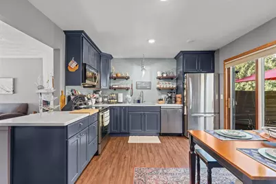 725 S Westhaven Place #B, Appleton, WI 54914 - Photo 11