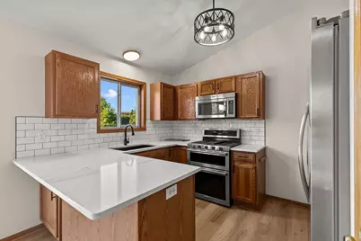 1604 Primrose Lane, Fond du Lac, WI 54935 - Photo 11