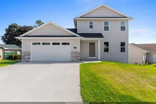 216 Evergreen Ln, Chilton, WI 53014 - Photo 1