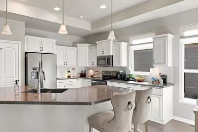 205 N Bedford Road, Green Bay, WI 54311 - Photo 11