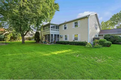 2362 Wisconsin Street, Oshkosh, WI 54901 - Photo 23