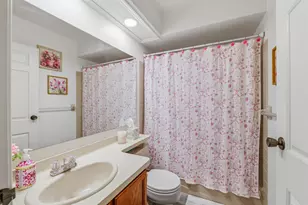 2362 Wisconsin St, Oshkosh, WI 54901 - Photo 9