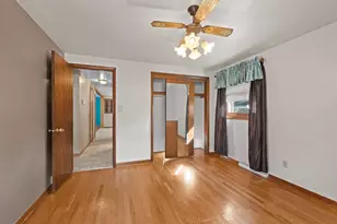 923 Amhart Dr, De Pere, WI 54115 - Photo 13