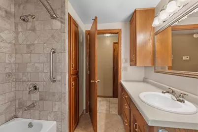 923 Amhart Drive, De Pere, WI 54115 - Photo 11