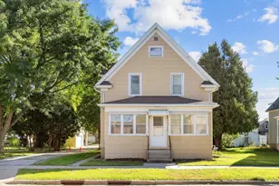 383 Walker St, Fond du Lac, WI 54935 - Photo 1