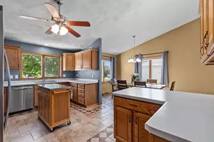 1218 Chelsea Ct, Menasha, WI 54952 - Photo 11