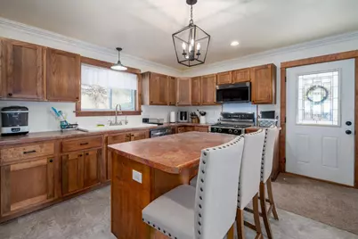 725 Shearer Street, Waupaca, WI 54981 - Photo 7