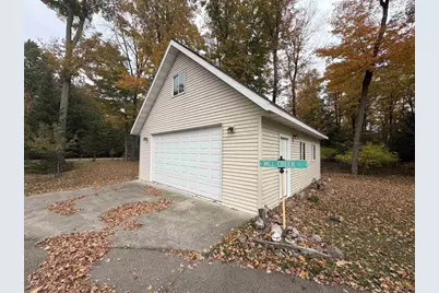W12531 Mill Creek Court, Gresham, WI 54128 - Photo 3