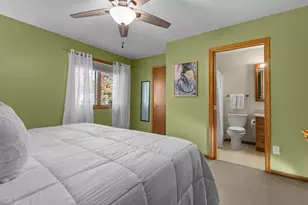 1270 Snowdon Dr, Oshkosh, WI 54904 - Photo 17
