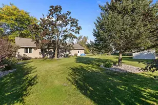 1270 Snowdon Dr, Oshkosh, WI 54904 - Photo 35