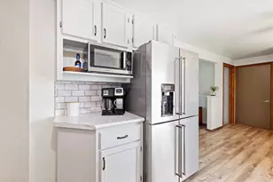 1417 Lindale Ln, Green Bay, WI 54313 - Photo 9