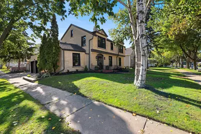 526 N Broadway Street, De Pere, WI 54115 - Photo 5