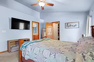 720 Hickory Valley Ct, De Pere, WI 54115 - Photo 17