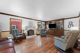 613 E Byrd St, Appleton, WI 54911 - Photo 9