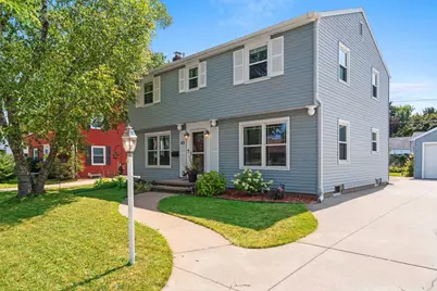 613 E Byrd Street, Appleton, WI 54911 - Photo 1