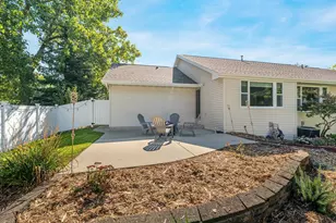 2276 Lost Dauphin Rd, De Pere, WI 54115 - Photo 41