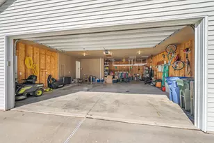 2276 Lost Dauphin Rd, De Pere, WI 54115 - Photo 39