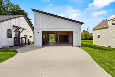 1732 Island Court, Green Bay, WI 54303 - Photo 3