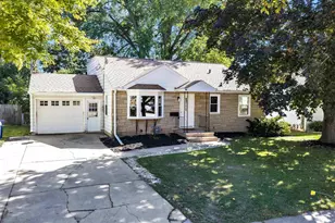1017 Raymond St, Green Bay, WI 54304 - Photo 1