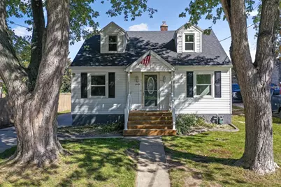 1449 Cass Street, Green Bay, WI 54301 - Photo 1