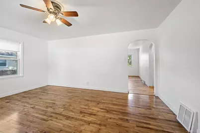 1449 Cass Street, Green Bay, WI 54301 - Photo 5