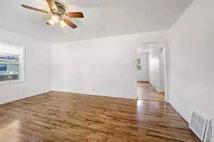 1449 Cass St, Green Bay, WI 54301 - Photo 5