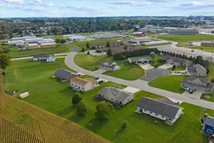 418 Prairie Ln, Luxemburg, WI 54217 - Photo 7