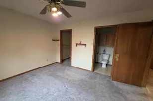 1052 Eastman Ln, Fond du Lac, WI 54935 - Photo 13