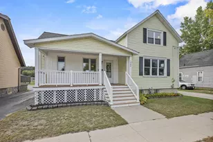 1345 Armstrong St, Marinette, WI 54143 - Photo 3