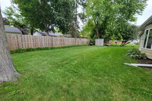 708 Kensington Rd, Neenah, WI 54956 - Photo 29