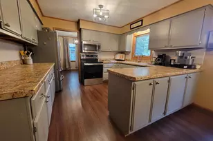 708 Kensington Rd, Neenah, WI 54956 - Photo 5
