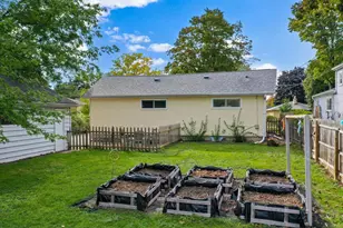 2112 N Owaissa St, Appleton, WI 54911 - Photo 29