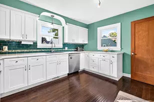1740 N Clark St, Appleton, WI 54911 - Photo 11
