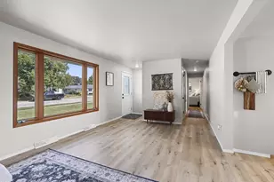 1682 Debra Ln, Green Bay, WI 54302 - Photo 5