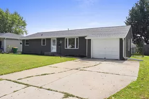 1682 Debra Ln, Green Bay, WI 54302 - Photo 33