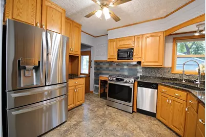 608 Monroe Street, Neenah, WI 54956 - Photo 9