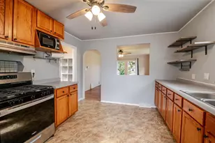 1105 Lincoln St, Green Bay, WI 54303 - Photo 11
