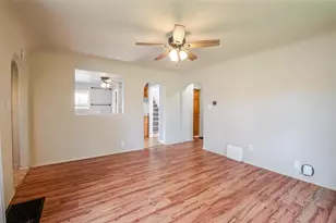 1105 Lincoln St, Green Bay, WI 54303 - Photo 7