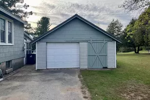 1115 Division St, Wausaukee, WI 54177 - Photo 5