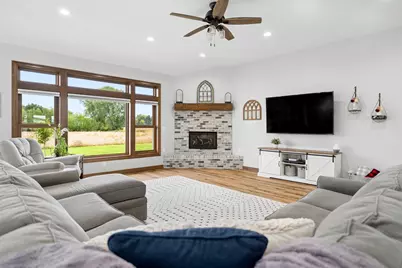 5168 Rushford Avenue, Omro, WI 54963 - Photo 3