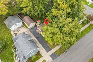 453 W 18th Ave, Oshkosh, WI 54902 - Photo 25
