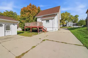 812 Fond Du Lac St, Mount Calvary, WI 53057 - Photo 29