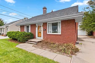 1274 Minahan St, Green Bay, WI 54303 - Photo 3