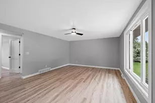 1741 Arnold Dr, Green Bay, WI 54304 - Photo 3